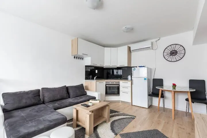 Naomi Apartments Split